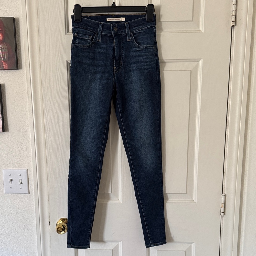 Levi's Dark Indigo High-Rise Skinny Jeans - Navy